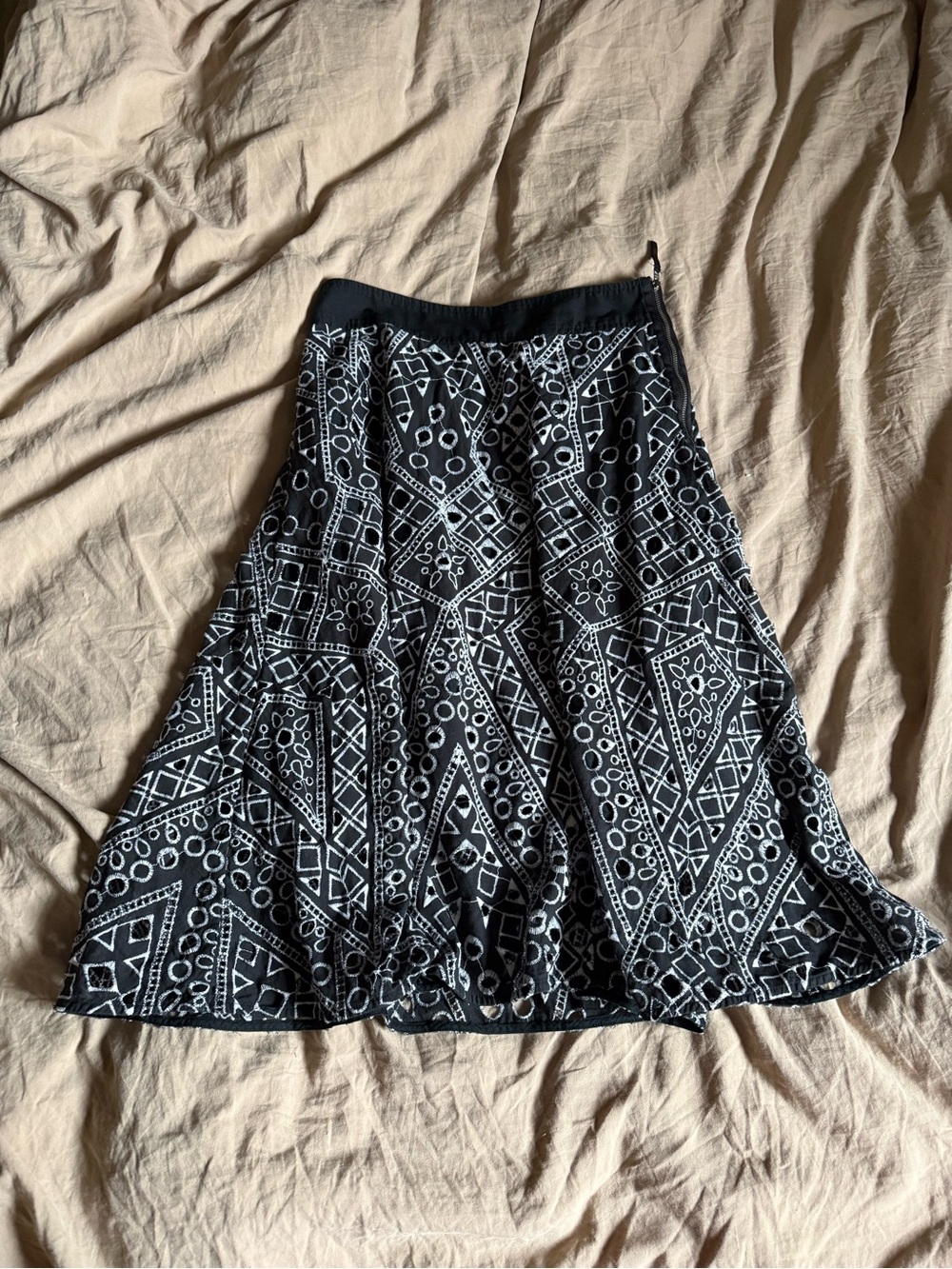 Banana Republic Midi Skirt - wmns size 4